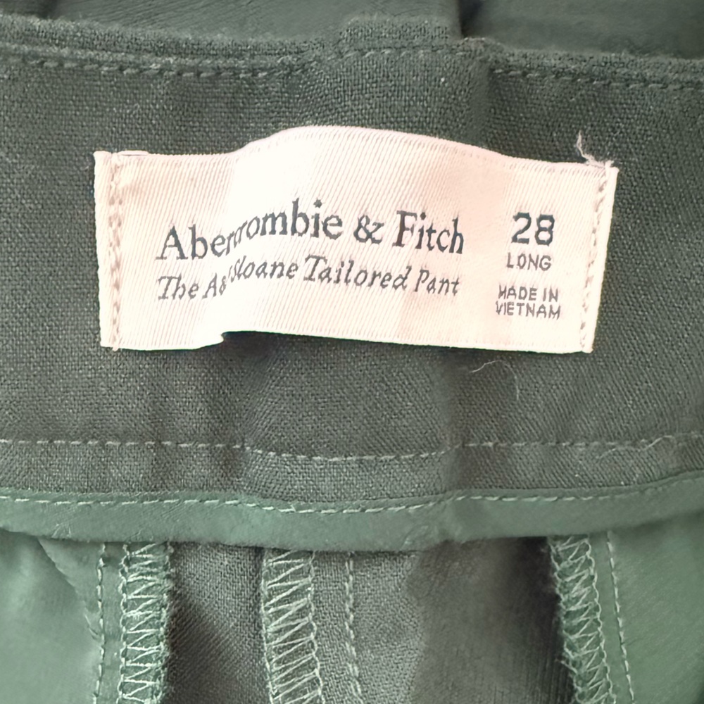 Abercrombie & Fitch Sloan Tailored Wide Leg Pant in Deep Green - Picture 3 of 4